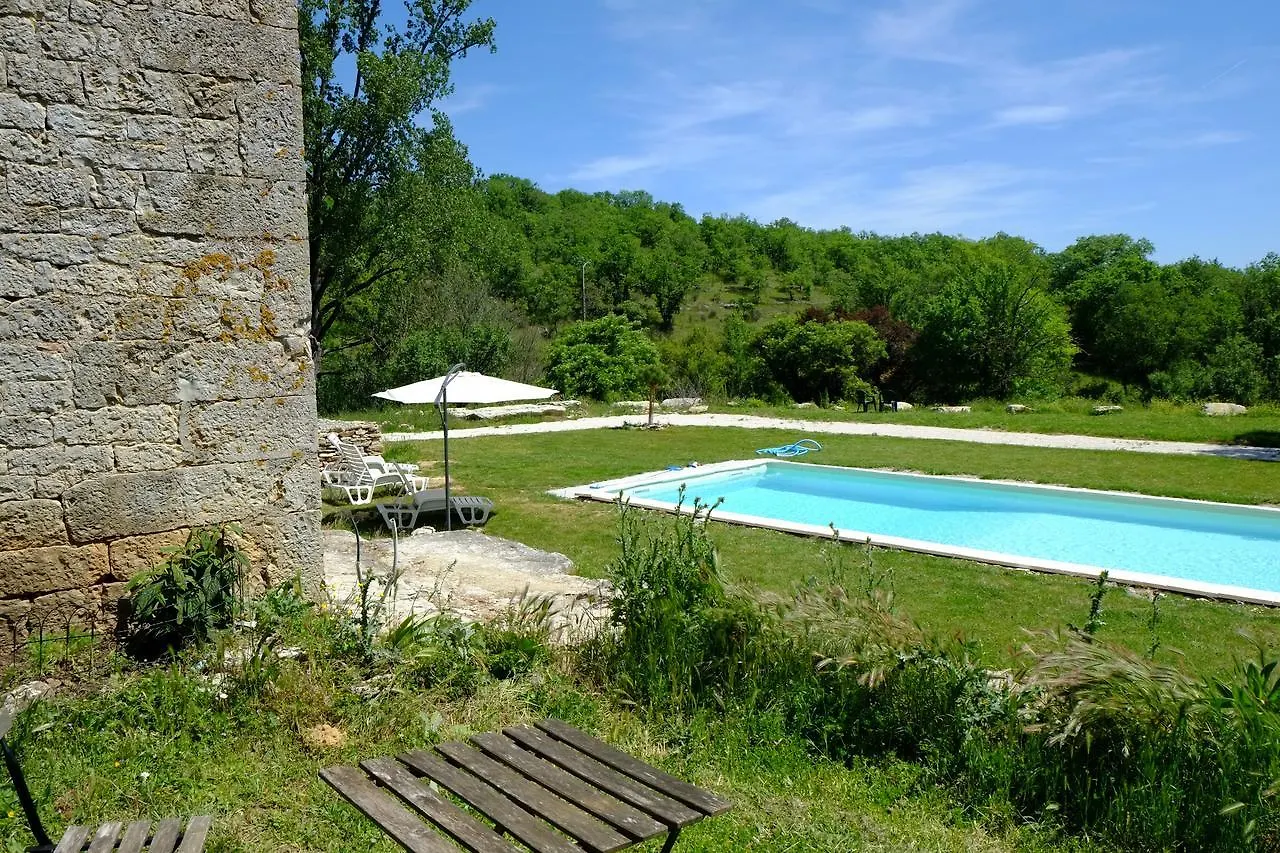 Roquedure Farm Bed and Breakfast Montfaucon  Bed & Breakfast Montfaucon (Lot)